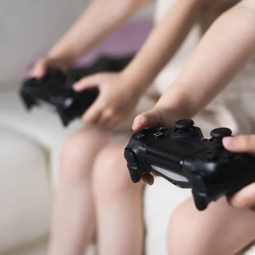 Roblox оштрафовали на 8 млн рублей: компанию признали виновной в распространении запрещенного контента