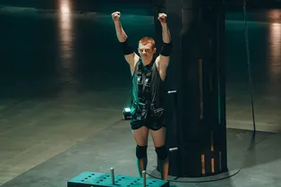 «Сильный мужчина — это тот, кто не боится брать на себя ответственность»: интервью с победителем шоу «Титаны»