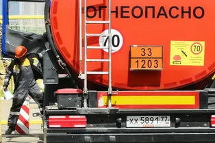 Топливный кризис набирает обороты. Почему в России опять не хватает бензина?