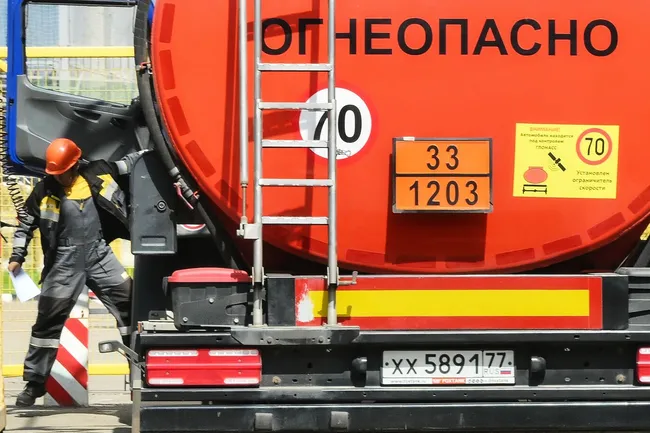 Топливный кризис набирает обороты. Почему в России опять не хватает бензина?