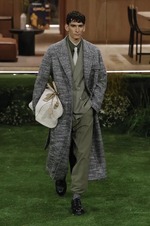 Louis Vuitton Louis Vuitton