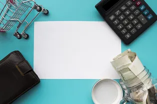 Россияне бросились оформлять микрозаймы: почти половина кредитов идет на оплату еды и ЖКХ