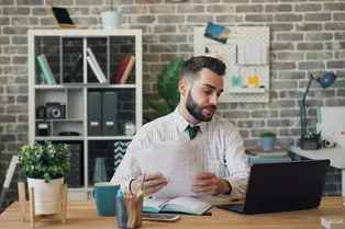 Найти работу стало сложнее: спрос на кадры в России упал до минимума за шесть лет