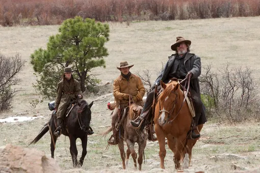 Кадр из фильма «Железная хватка» (2010)