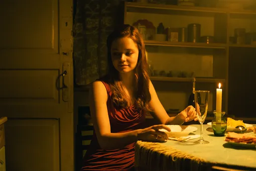 Мила Ершова в сериале «Аутсорс» Мила Ершова в сериале «Аутсорс»