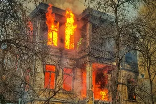 400 дронов за ночь и раненые. Москва и Подмосковье подверглись атаке БПЛА: что известно 400 дронов за ночь и раненые. Москва и Подмосковье подверглись атаке БПЛА: что известно