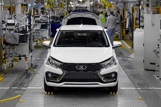 Lada Iskra появилась у российских лидеров: как выглядит новинка от «АвтоВАЗа»