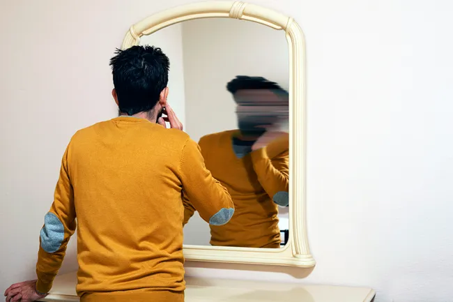 Мужское лицо в центре внимания: что не так с нереалистичными стандартами мужской красоты?