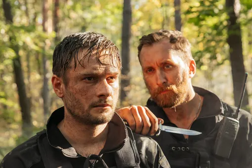 Кадр из фильма «Завербованный» (2025)