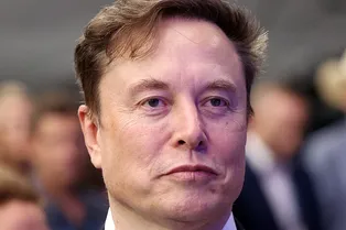 Tesla выплатит Маску рекордную премию в $1 трлн. Но ему придется выполнить важное условие