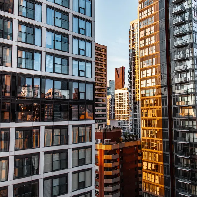 Где и когда выгоднее всего снимать квартиру в Москве: эксперт назвал самый «тихий» сезон