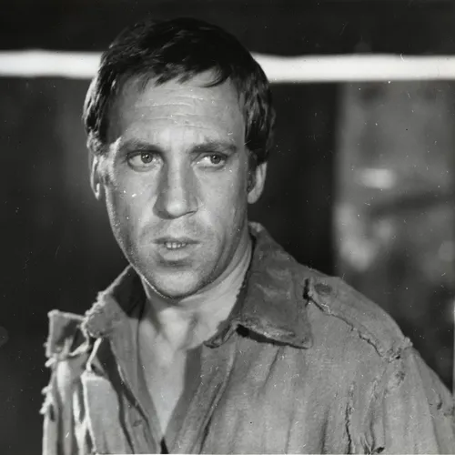 День рождения Владимира Высоцкого: лучшие фильмы с его участием и интересные факты об артисте