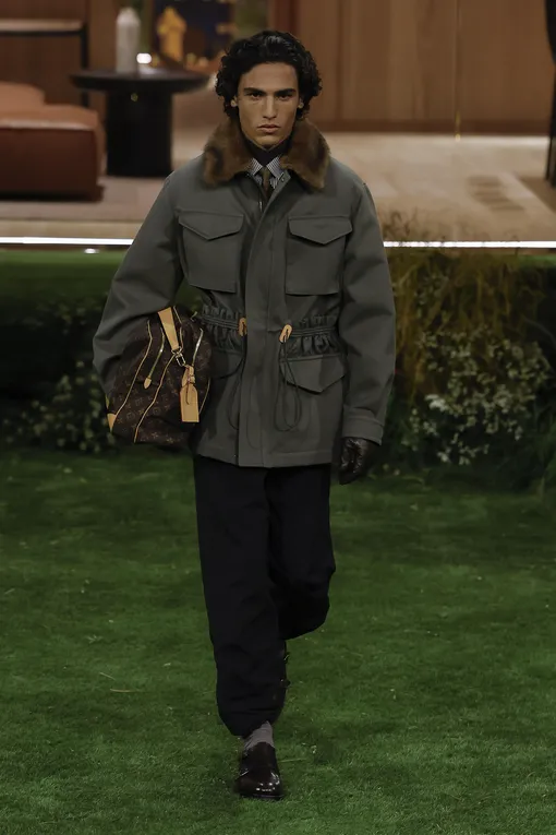 Louis Vuitton Louis Vuitton