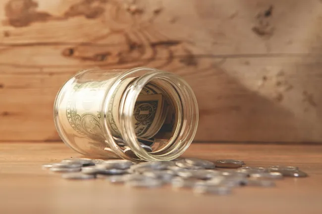 Доллар по 300? Названы два сценария обвала курса рубля из-за дефицита бюджета