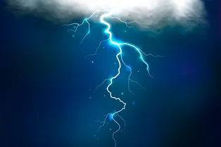 Двуногие громоотводы: 10 людей, которые пережили несколько ударов молнии