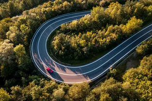 5 привычек экологичного водителя, которые помогают экономить деньги