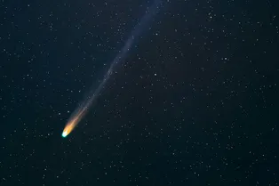 Уникальная комета пролетит над Россией: в последний раз ее видели 1300 лет назад Уникальная комета пролетит над Россией: в последний раз ее видели 1300 лет назад