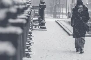 Снежный циклон добрался до Москвы: погода и магнитные бури в столице 27 января