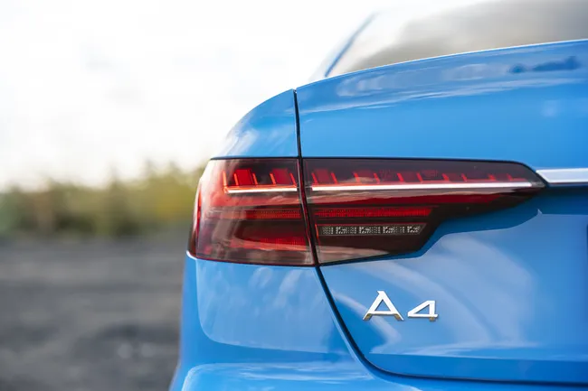 Хруст задней передачи: обратное переименование Audi и другие яркие примеры внезапного возврата к старому доброму