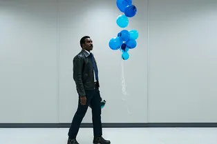 Как одевались герои лучших сериалов 2025 года