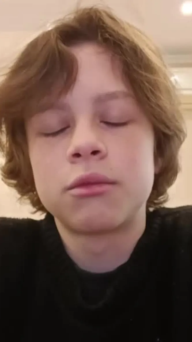 Нажми и смотри