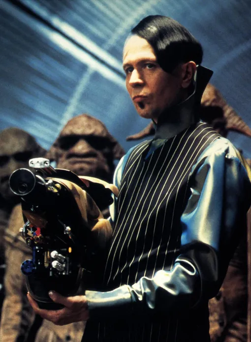 Гэри Олдман в фильме «Пятый элемент»