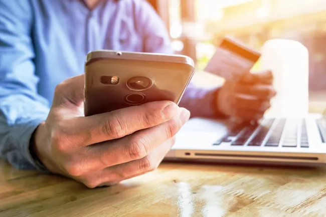 Переводы на карту начнут отслеживать еще внимательнее: ЦБ начнет делиться данными с ФНС