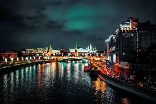 Последний теплый день месяца: погода, давление и атмосферные бури в Москве 26 сентября