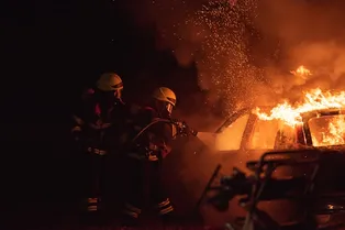 Уфа закрыта, Салават в дыму: Башкирию атаковали БПЛА, что известно Уфа закрыта, Салават в дыму: Башкирию атаковали БПЛА, что известно