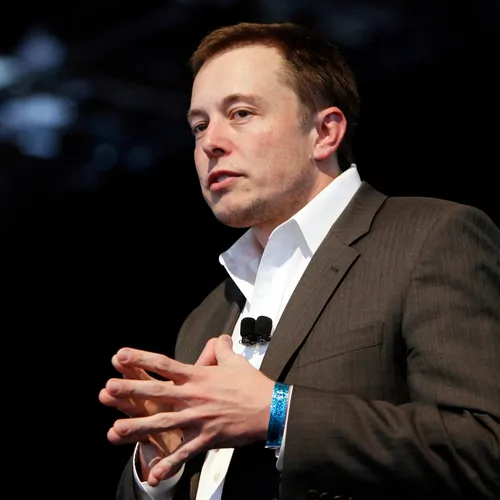 Илон Маск обиделся на пользователя, который нарисовал его портрет: он заблокировал его страницу