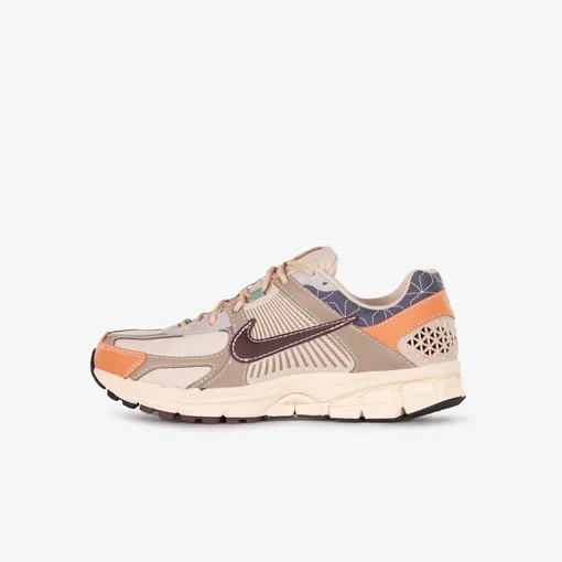 Nike Zoom Vomero 5 Nike Zoom Vomero 5