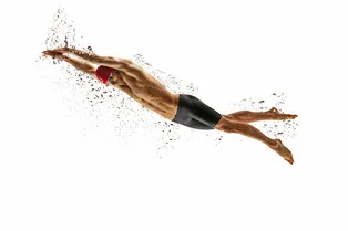 Как восхищать женщин своим телом и прожить 100 лет: 5 причин, почему каждый мужчина должен ходить в бассейн