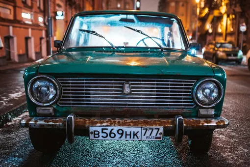 В России обсуждается запрет автомобилей старше 30 лет: почему это на самом деле невозможно В России обсуждается запрет автомобилей старше 30 лет: почему это на самом деле невозможно
