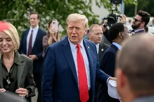 Трампа обвинили в оскорблении британского короля: он грубо нарушил правила этикета Трампа обвинили в оскорблении британского короля: он грубо нарушил правила этикета