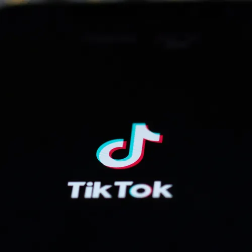 Даже от TikTok есть польза: ученые выяснили, что ролики с фастфудом помогают сдерживать голод