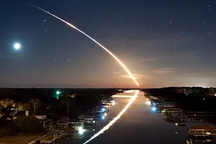 Упавший над Москвой метеорит выставили на продажу: а это вообще законно?