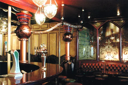 Интерьер клуба в 1997 году