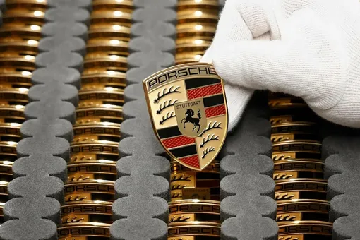 Porsche передумала: Cayenne и Panamera не будут электромобилями