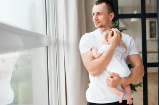 Что такое «отцовское тело» и опасно ли оно: как мужчинам за 40 поддерживать форму