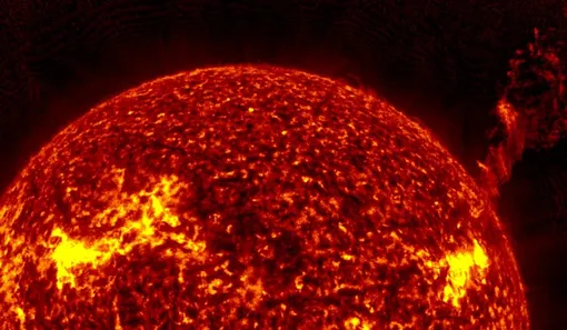 Вспышка M1.65 на Солнце 23 апреля 2026 года