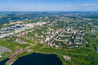 Над Ярославлем завыли сирены: выезд из города закрыли из-за атаки БПЛА, что известно