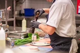 Как правильно готовить стейки Как правильно готовить стейки