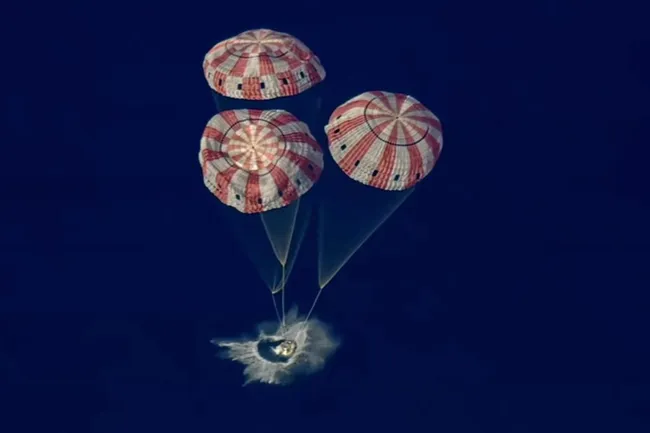 Миссия «Артемида-2» к Луне завершена: корабль «Орион» с экипажем вернулся на Землю