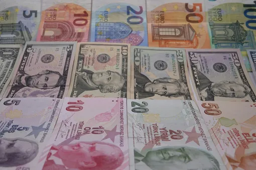 Эксперт назвал страны, в которых могут не принять старые доллары: они очень популярны у российских туристов Эксперт назвал страны, в которых могут не принять старые доллары: они очень популярны у российских туристов