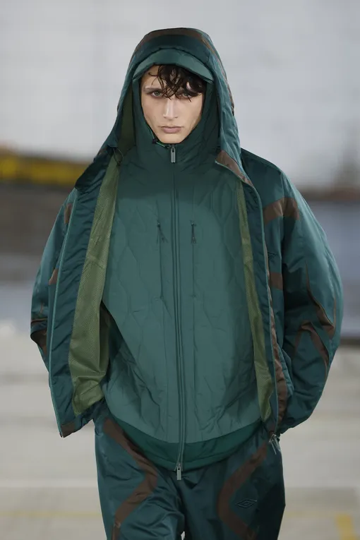 White Mountaineering White Mountaineering