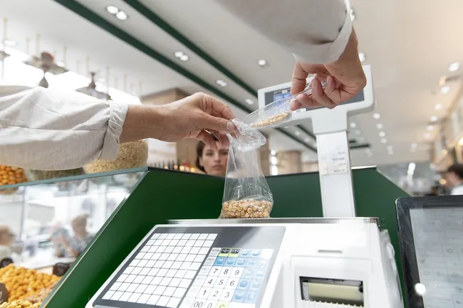 Россиян ждет резкий скачок цен на продукты и алкоголь в конце января: что подорожает больше всего