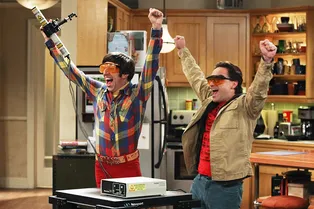 Хорошо быть тихоней: как стиль гиков и ботаников определяет современную моду Хорошо быть тихоней: как стиль гиков и ботаников определяет современную моду