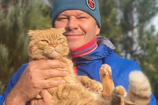 Скандинавская ходьба и никакого коньяка: как тренируется телеведущий Дмитрий Губерниев