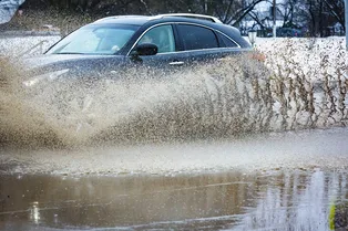 Москва уйдет под воду: после аномальных снегопадов столицу ждут паводки и подтопления