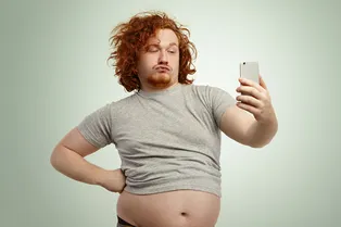 Названа главная черта характера, которая мешает похудеть